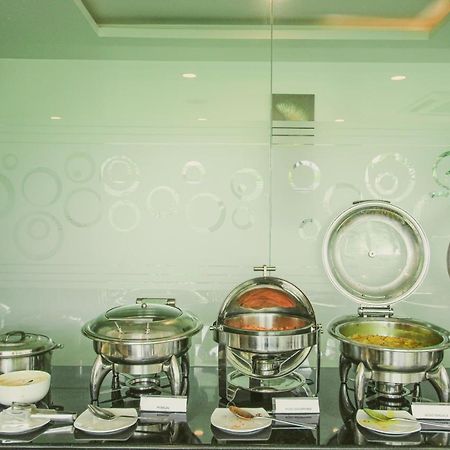 Отель White Pearl Residency Пондичерри Экстерьер фото