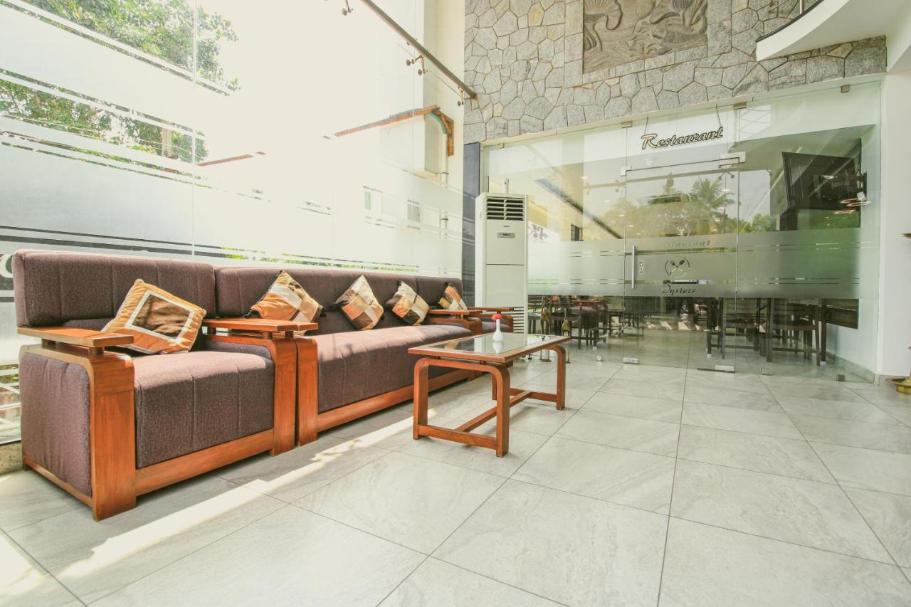 Отель White Pearl Residency Пондичерри Экстерьер фото