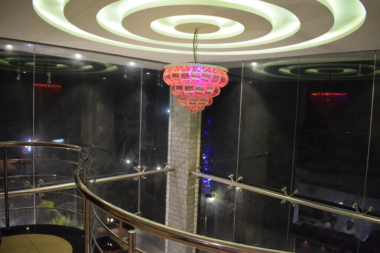 Отель White Pearl Residency Пондичерри Экстерьер фото