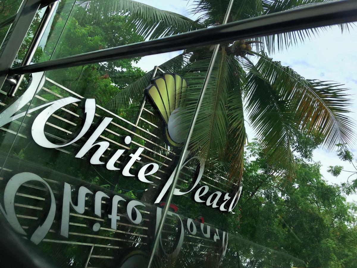 Отель White Pearl Residency Пондичерри Экстерьер фото